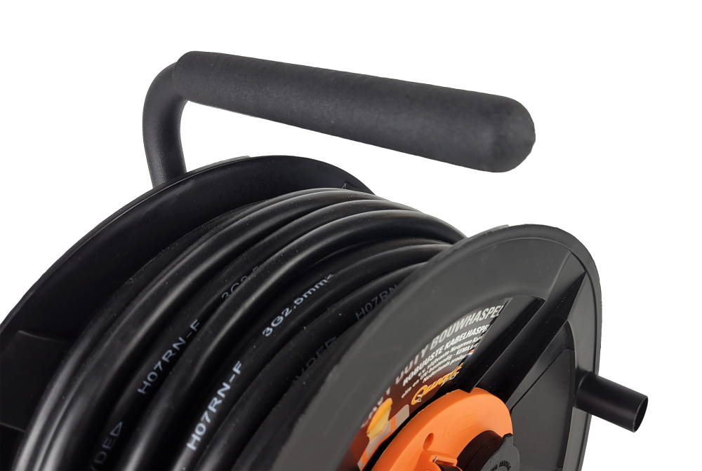 BM-300 PROFESSIONELE KABELHASPEL 25 MTR. 3G1,50 H07RN-F ZWART (NL)